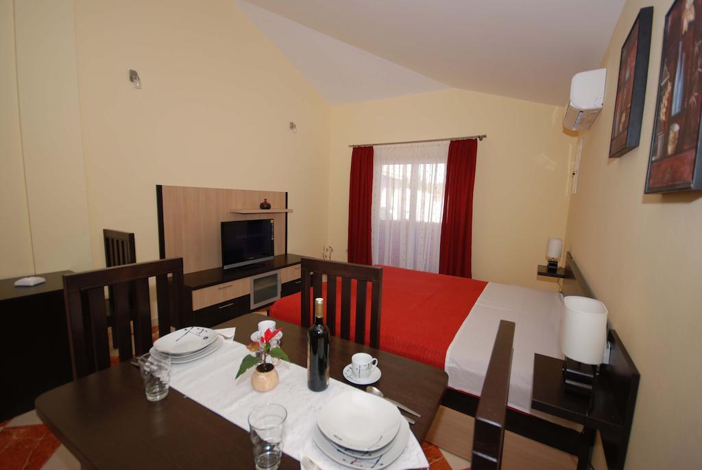 Apartments Stepic Trogir Room photo
